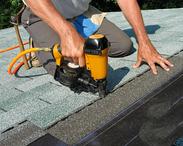 Best Roof Maintenance Services  in Windham, OH